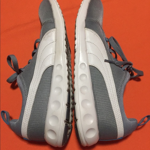 Puma tennis shoes - Picture 5 of 6